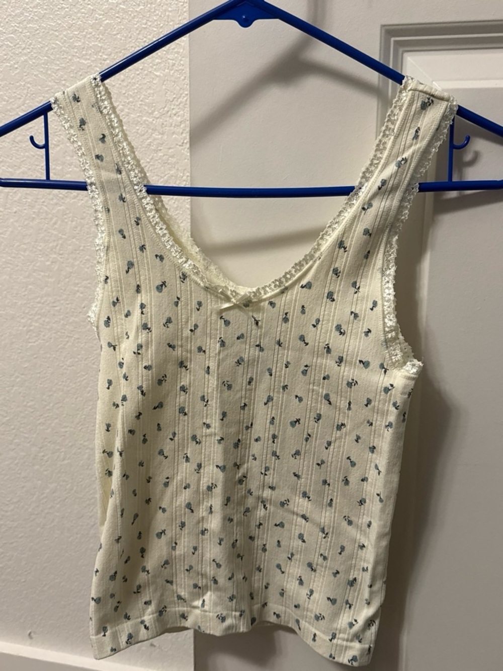 NWOT Hippie Rose Cream Ribbed Tank with Blue Floral Print and Lace Trim